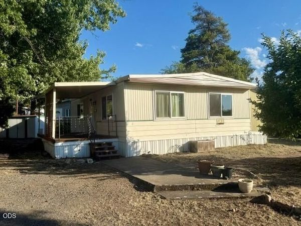 939 S Valley View Road, UNIT 25, Ashland, OR 97520