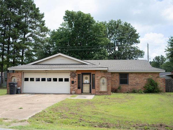 711 SE 7th Street, Walnut Ridge, AR 72476