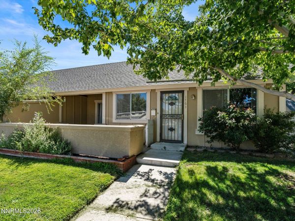 1763 London Circle, Sparks, NV 89431