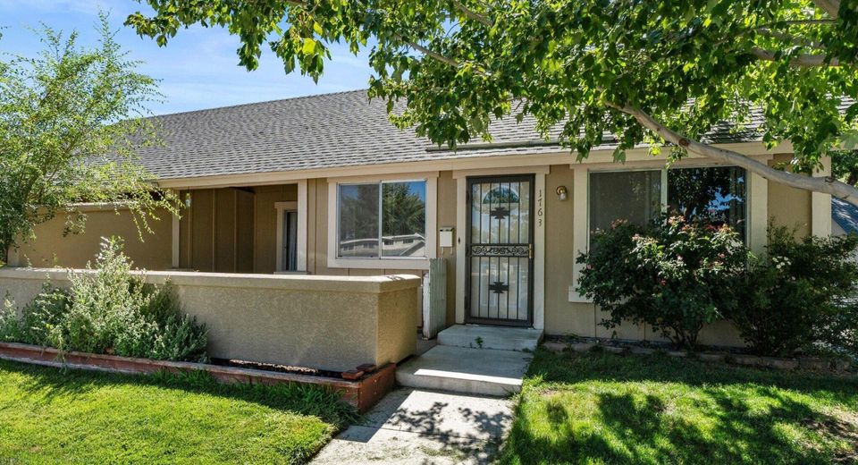 1763 London Circle, Sparks, NV 89431 Photo