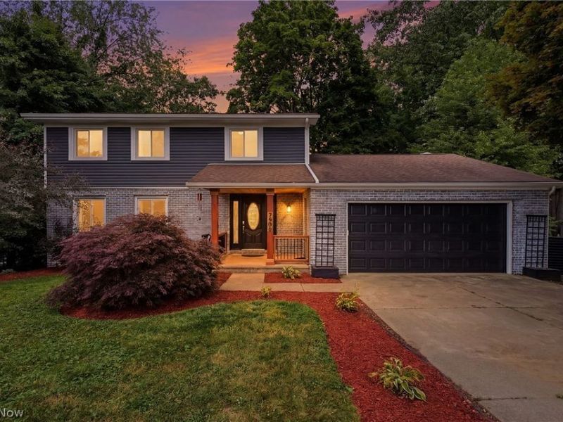 7909 Lake O Springs Avenue NW, North Canton, OH 44720 Photo 1