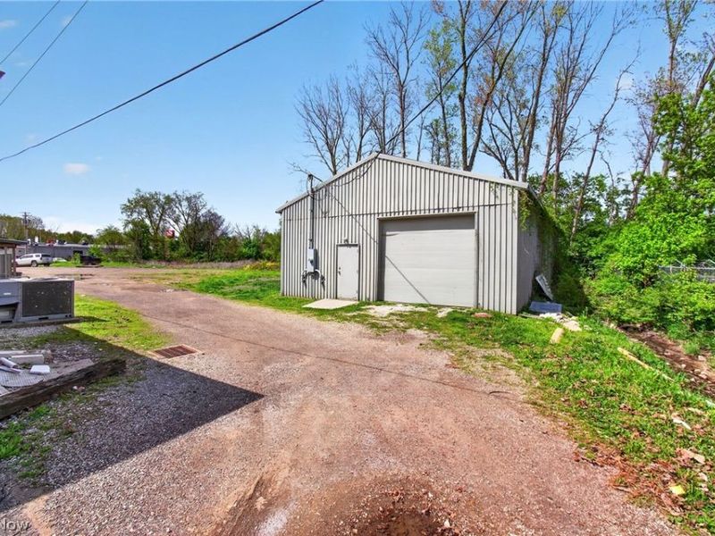 3110 Whipple Avenue NW, Canton, OH 44718 Photo 4
