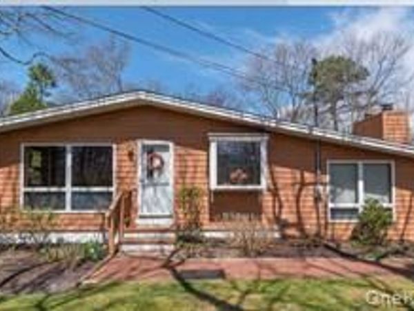 40 Atlantic Avenue , Hampton Bays, NY 11946