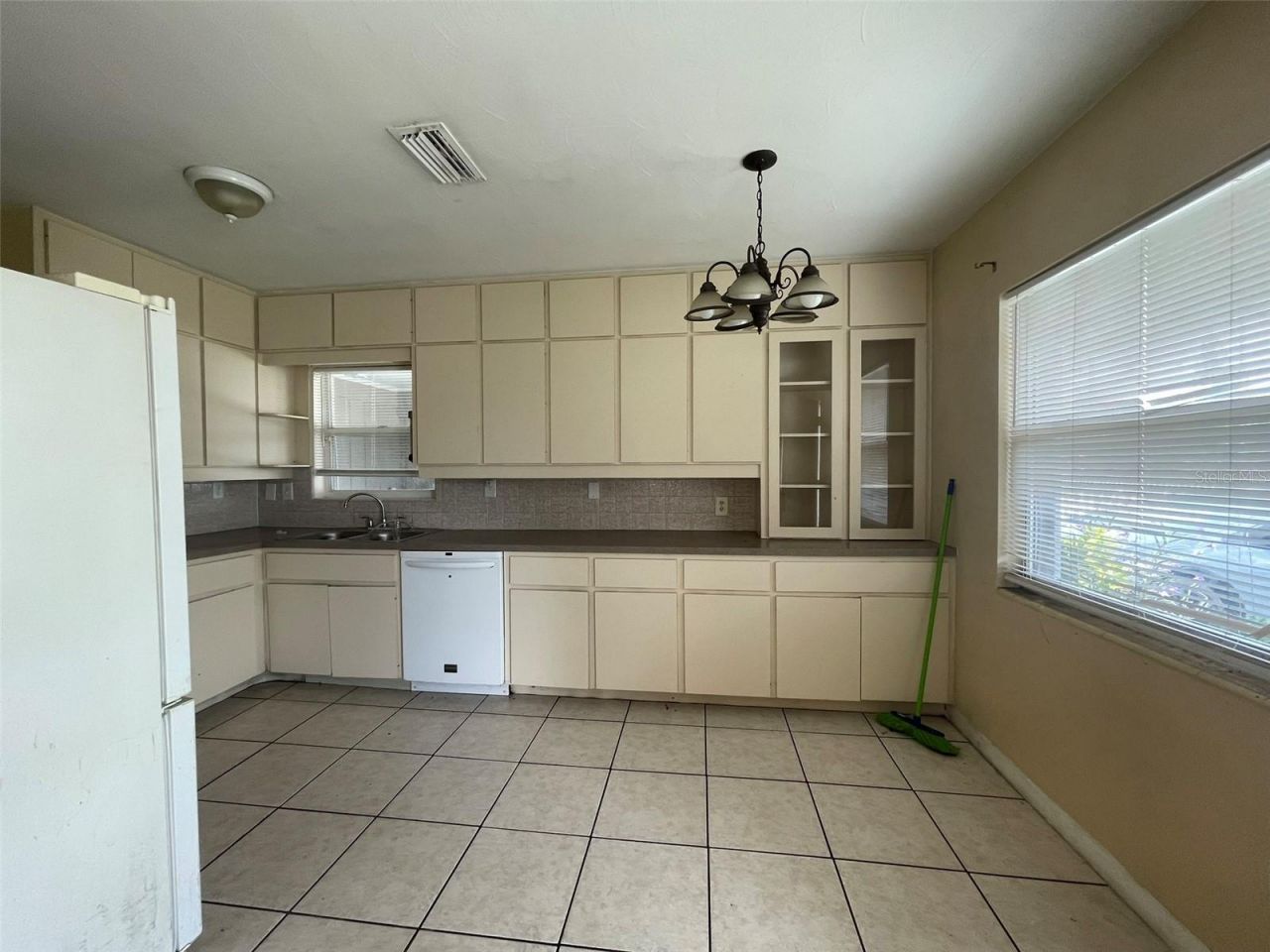 3305 13th Avenue W, Bradenton, FL 34205 Photo