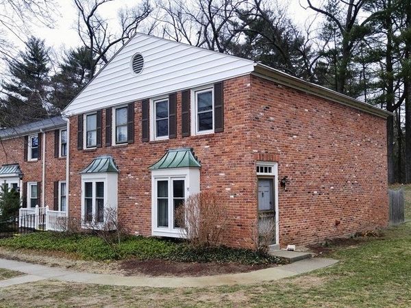 91 Yorktown Dr, Unit 91, Springfield, MA 01108