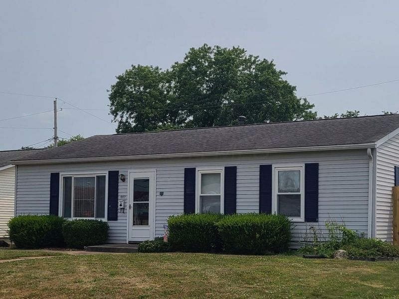 557 Edgewood Drive , Newark, OH 43055 Photo 2
