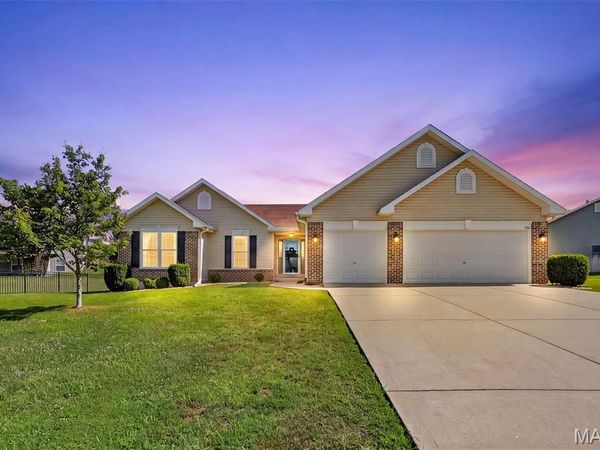151 Riverdale Woods Circle , O'Fallon, MO 63366