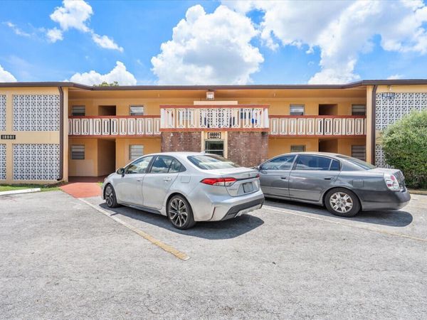 18801 NE 2ND Avenue, Unit 1005, Miami, FL 33179