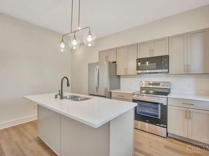 671 Delhi Avenue, Cincinnati, OH 45204 Photo 9