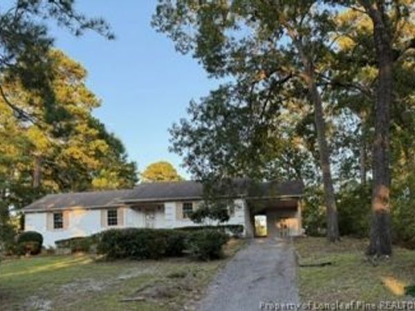 5114 Lake Valley Drive, Fayetteville, NC 28303