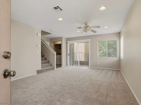 10404 Dark Sands Avenue , Las Vegas, NV 89129