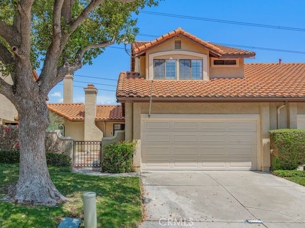 6011 E Montefino , Anaheim, CA 92807