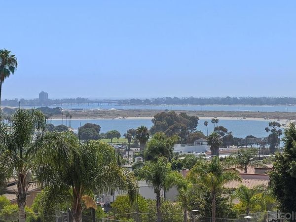 2702 Bay Canyon Ct , San Diego, CA 92117