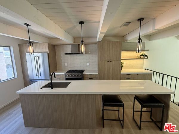6639 Green Valley Circle , Culver City, CA 90230
