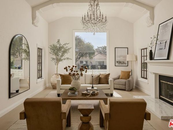 8607 Clifton Way , Beverly Hills, CA 90211