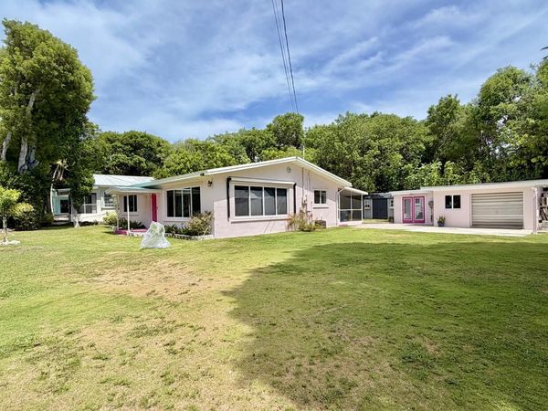 149 N Bay Harbor Drive, KEY LARGO, FL 33037