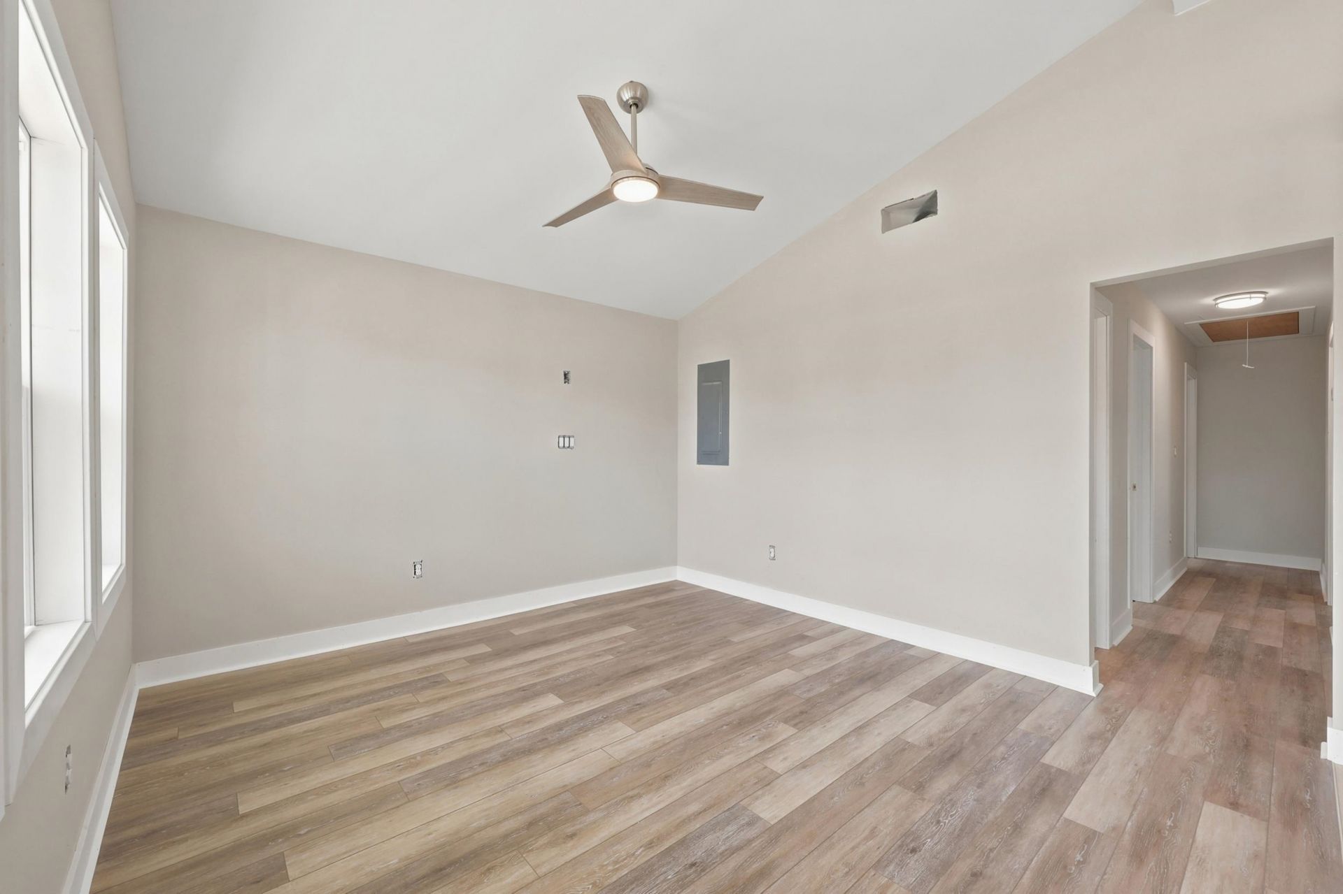 317 29th Ave. N Photo 14