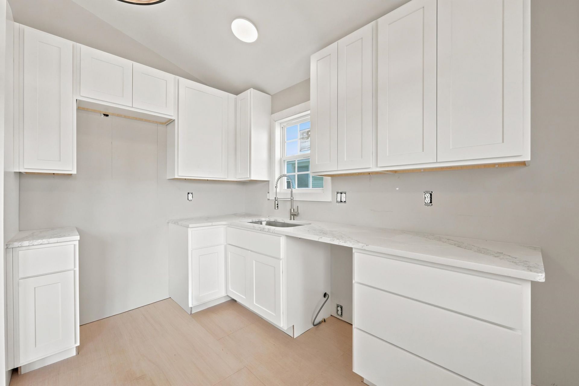 317 29th Ave. N Photo 17