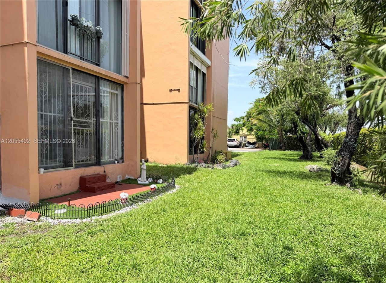 9410 W Flagler St , Unit 102, Miami, FL 33174 Photo