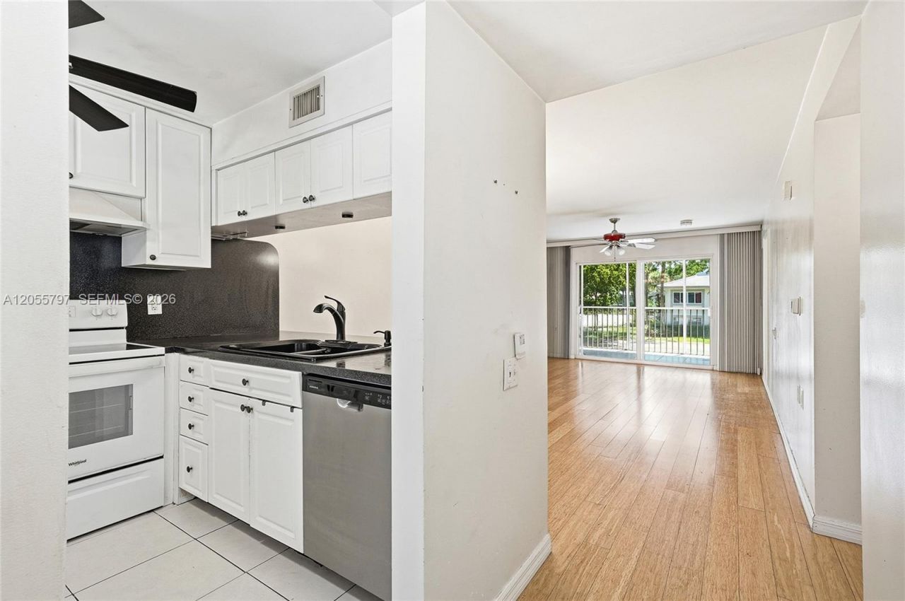 1105 Bahama Bnd, Unit F2, Coconut Creek, FL 33066 Photo