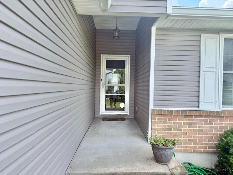 349 Timber Hill Drive, Hamilton, OH 45013 Photo 3