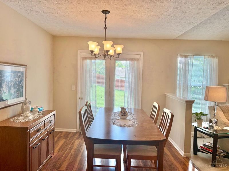 349 Timber Hill Drive, Hamilton, OH 45013 Photo 9