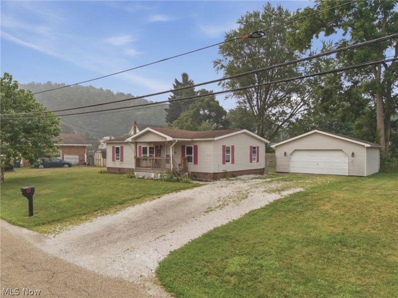 862 S Grant Boulevard, Minerva, OH 44657 Photo 2