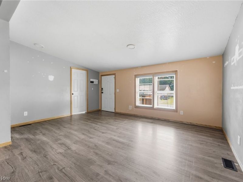 862 S Grant Boulevard, Minerva, OH 44657 Photo 6
