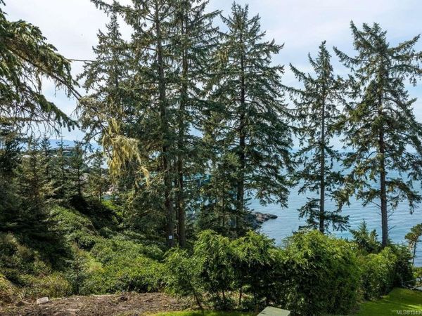 1030 Roxview Crt , Sooke, BC V9Z 1L8