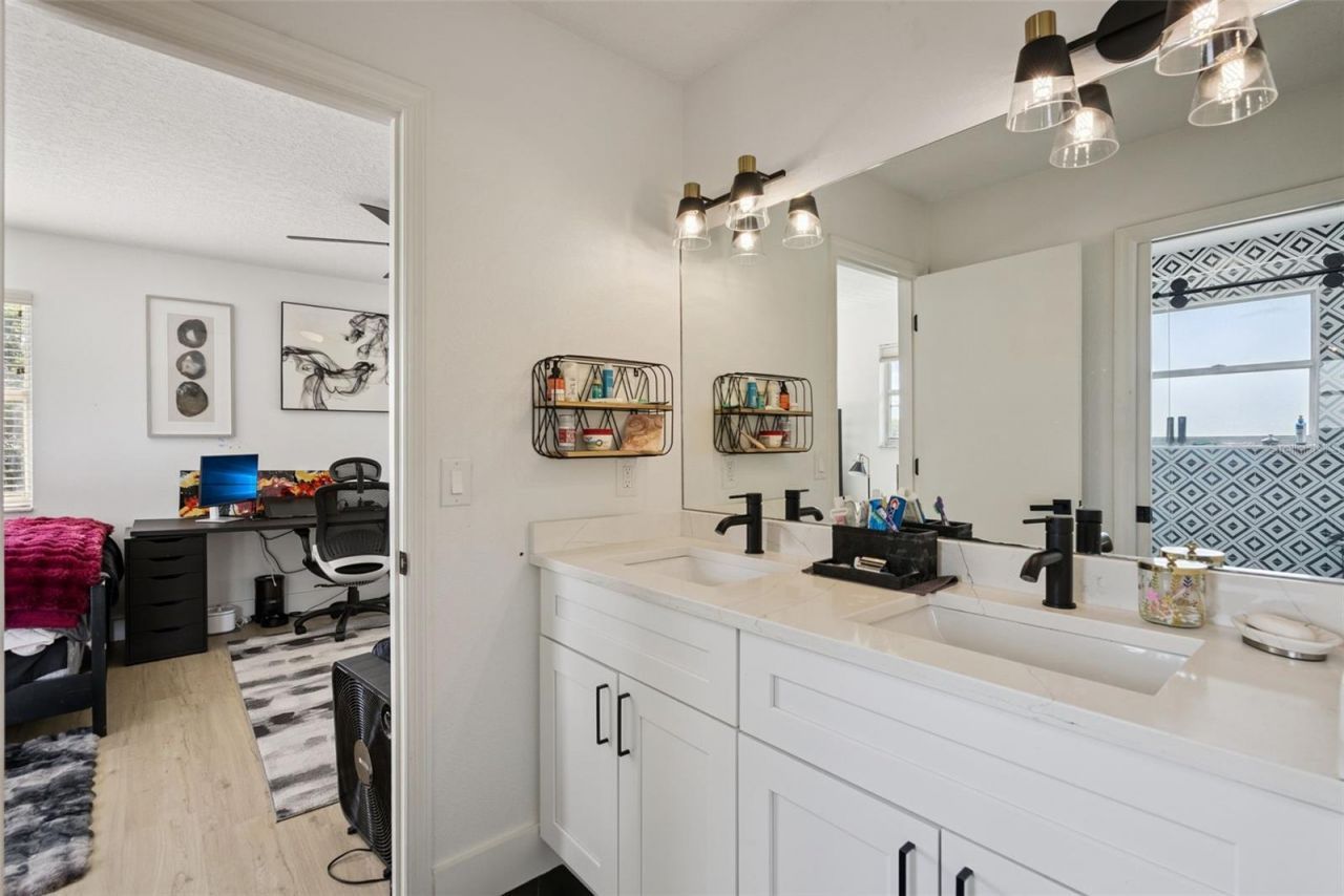 3237 Kew Gardens Lane, Orlando, FL 32812 Photo