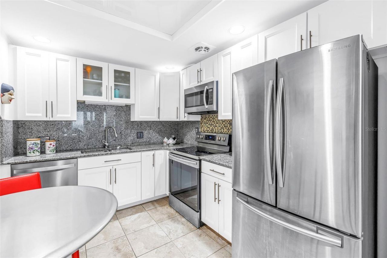 1 Beach Drive Se, Unit 1907, Saint Petersburg, FL 33701 Photo