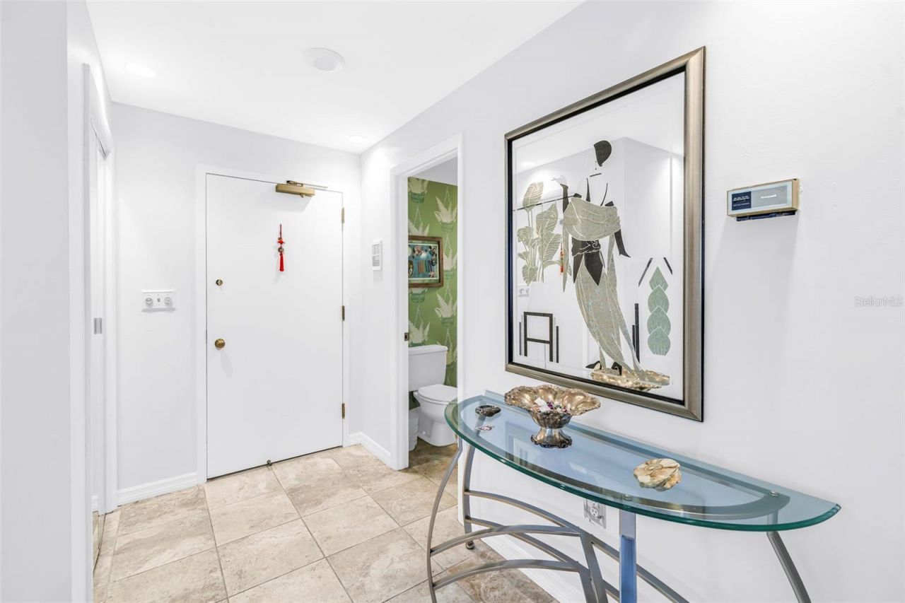 1 Beach Drive Se, Unit 1907, Saint Petersburg, FL 33701 Photo
