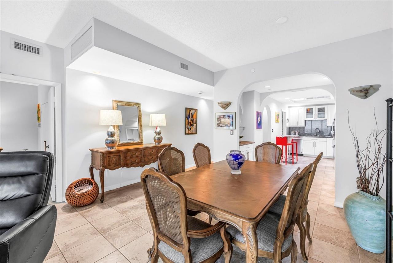 1 Beach Drive Se, Unit 1907, Saint Petersburg, FL 33701 Photo