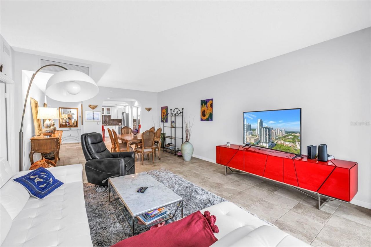 1 Beach Drive Se, Unit 1907, Saint Petersburg, FL 33701 Photo