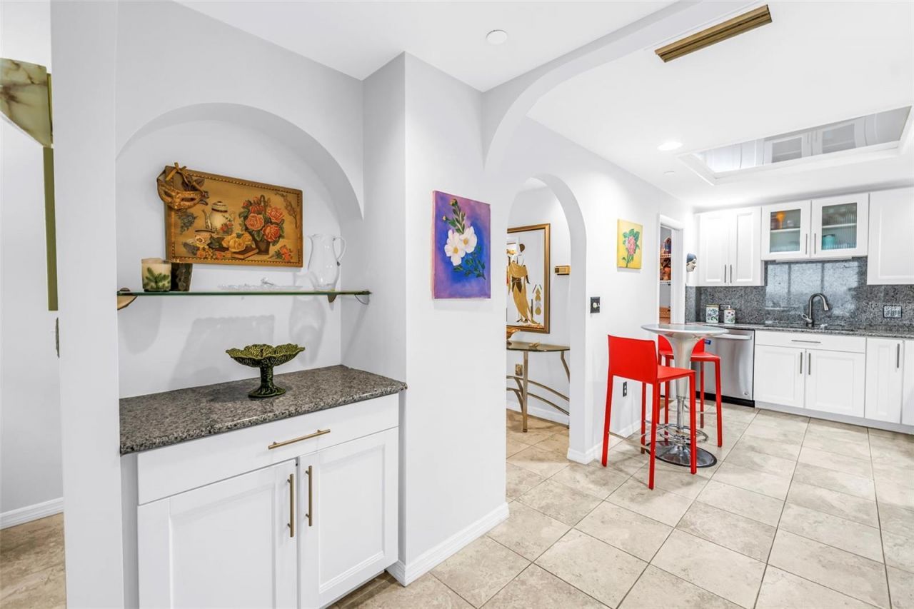 1 Beach Drive Se, Unit 1907, Saint Petersburg, FL 33701 Photo