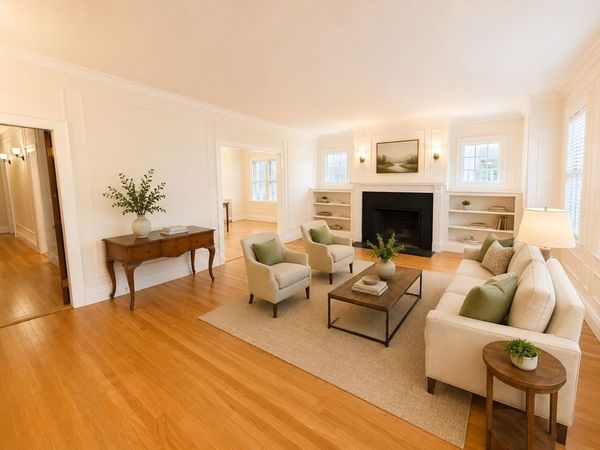 67 Green St, Unit 67, Brookline, MA 02446