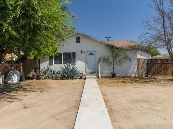 818 Decatur Street, Bakersfield, CA 93308