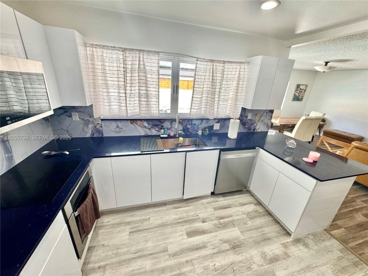 18701 Wentworth Dr, Hialeah, FL 33015 Photo