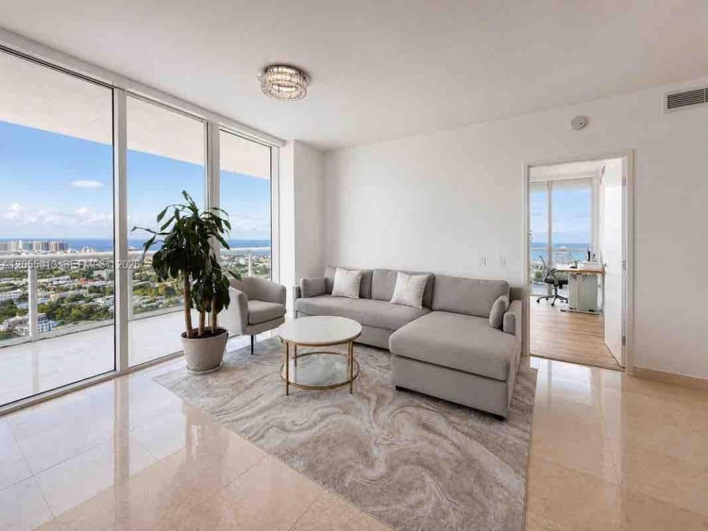 450 Alton Rd, Unit 2610, Miami Beach, FL 33139 Photo