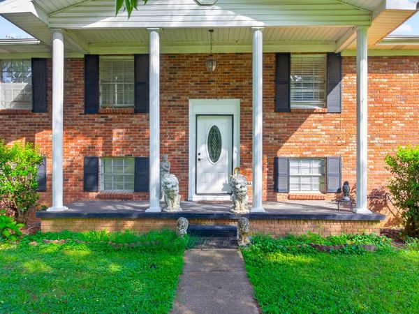 17 Loach Drive, Rossville, GA 30741