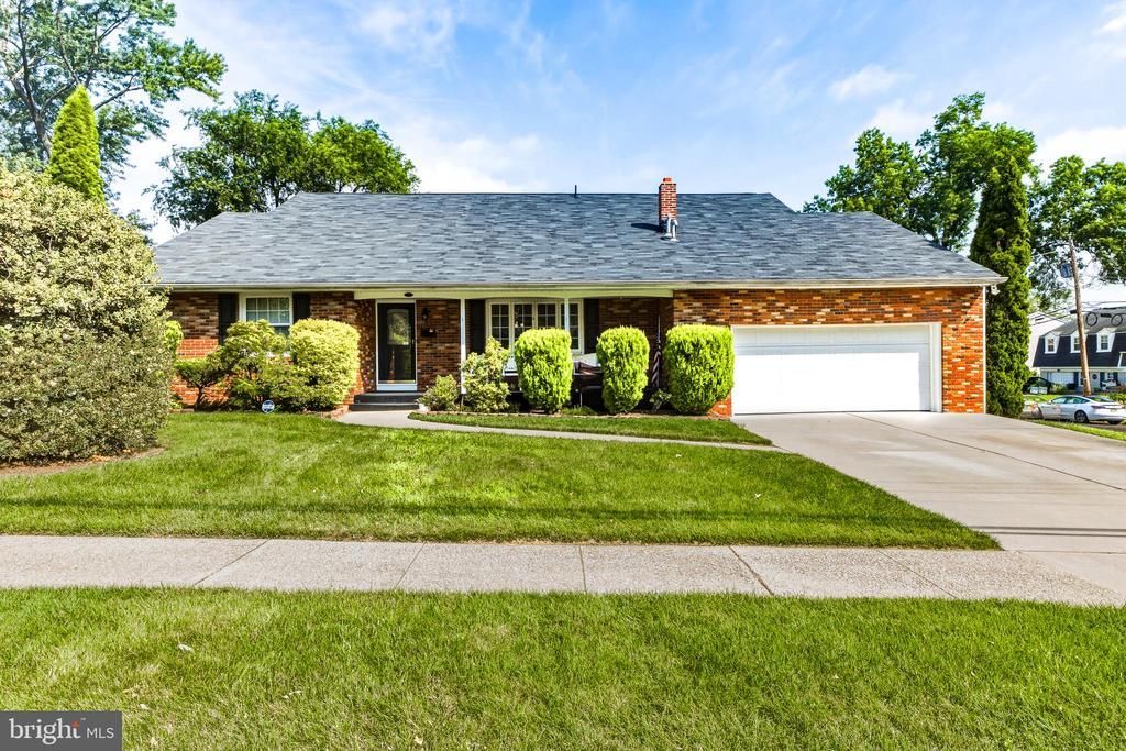 61 E Kraft Avenue, Haddon Township, NJ 08107 Main Photo
