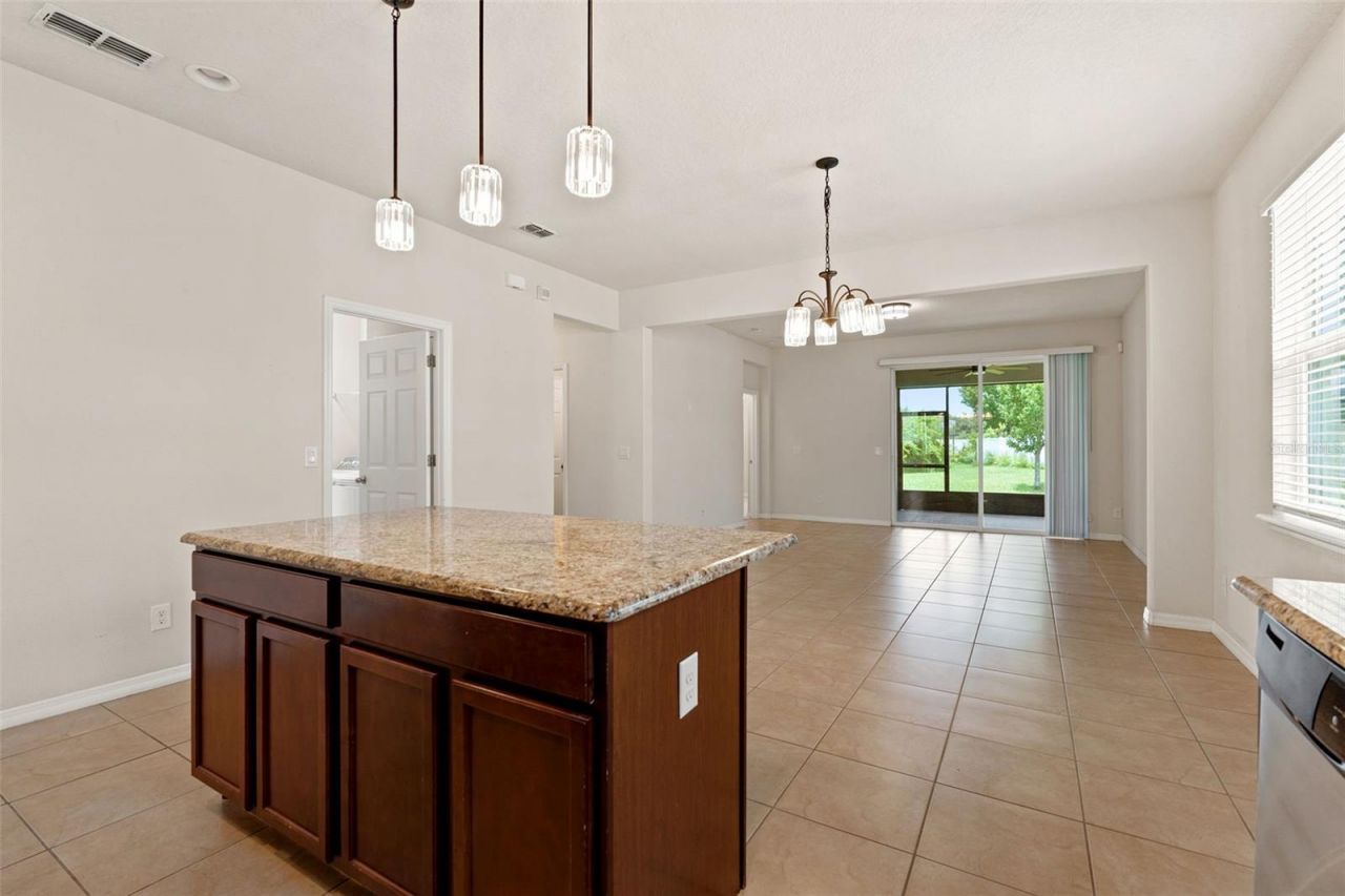4850 Southlawn Avenue , Orlando, FL 32811 Photo