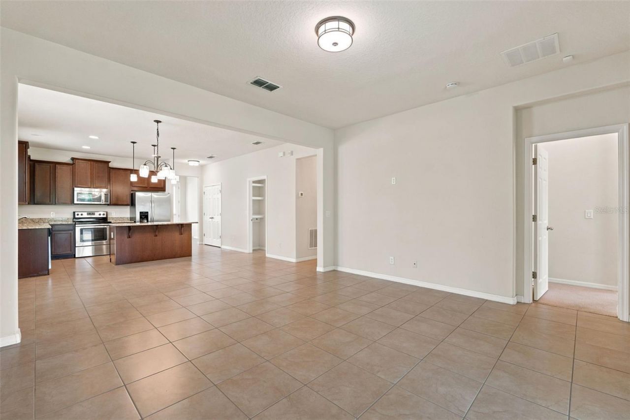 4850 Southlawn Avenue , Orlando, FL 32811 Photo