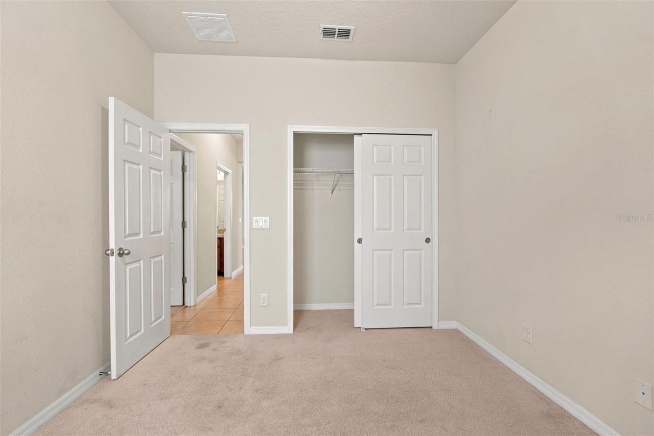 4850 Southlawn Avenue , Orlando, FL 32811 Photo