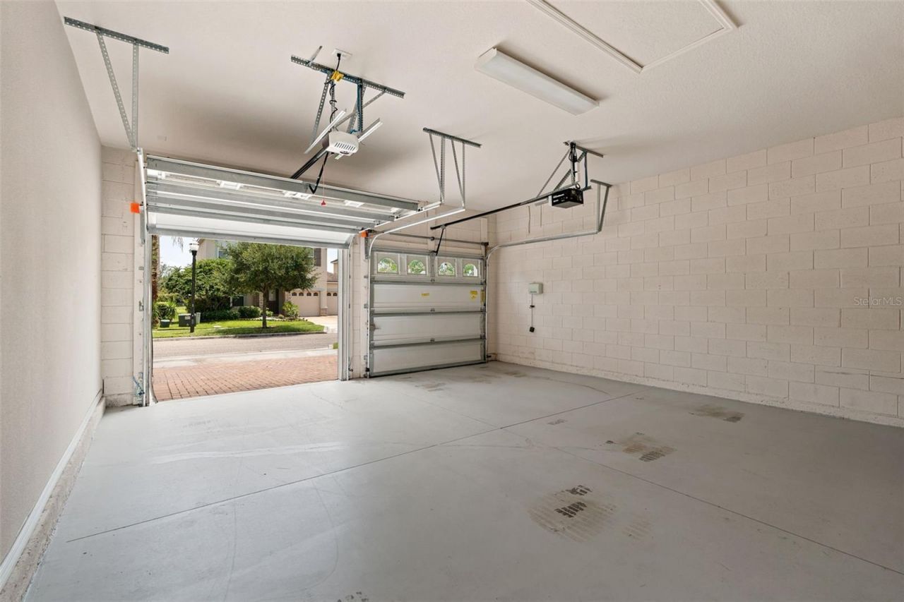 4850 Southlawn Avenue , Orlando, FL 32811 Photo