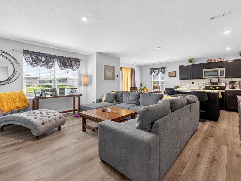 768 S Walnut Street, Marysville, OH 43040 Photo 6