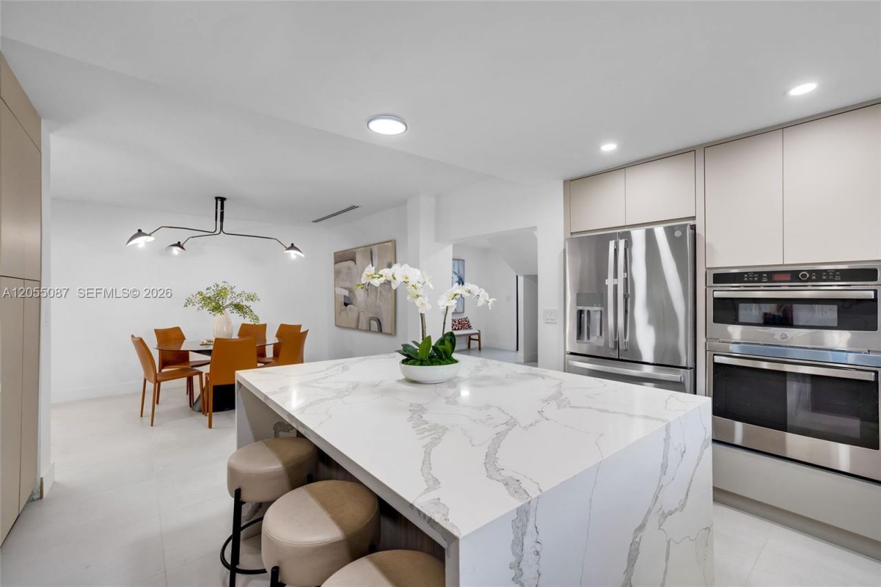 210 NE 107th St , Miami Shores, FL 33161 Photo