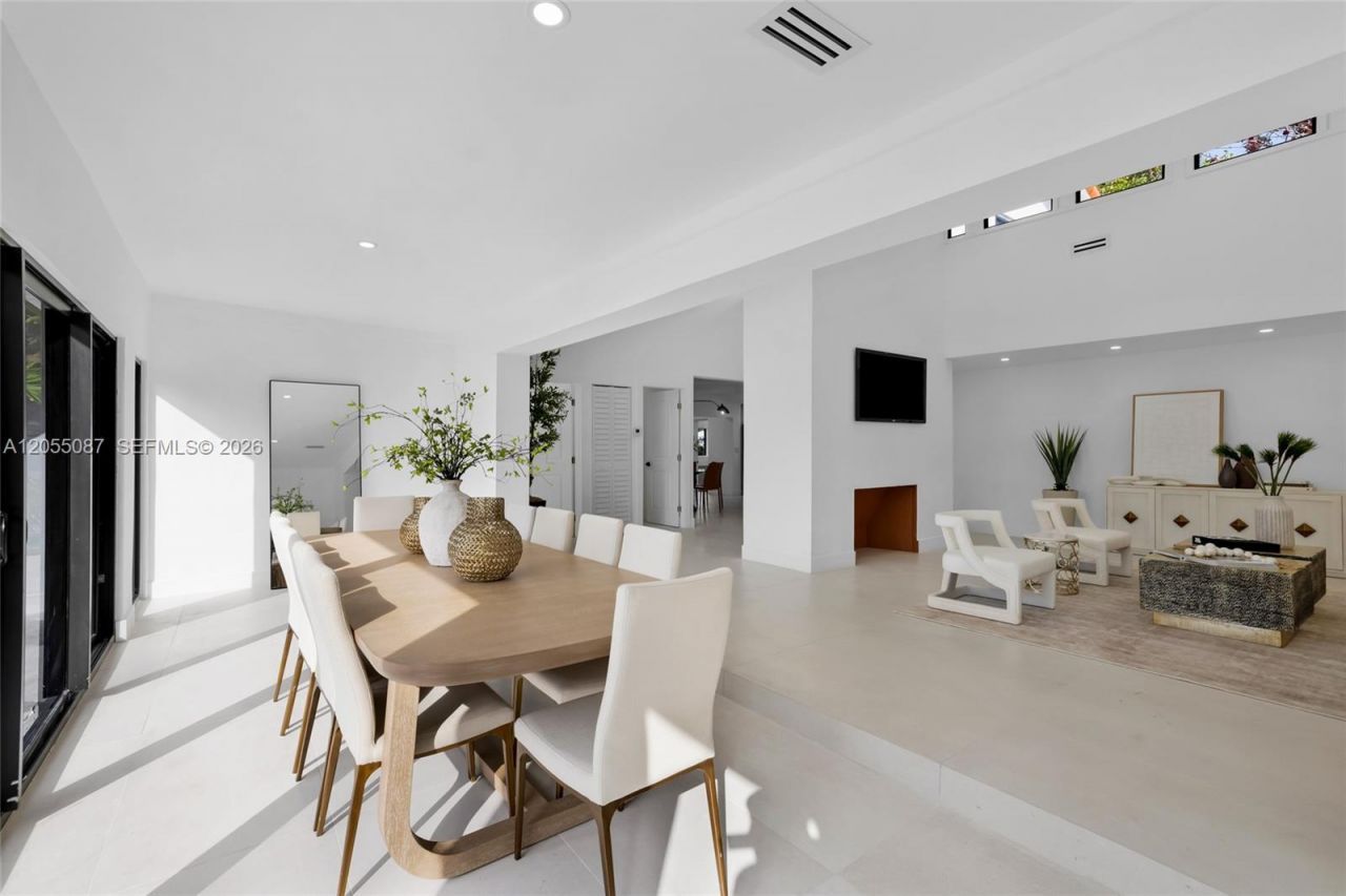 210 NE 107th St , Miami Shores, FL 33161 Photo