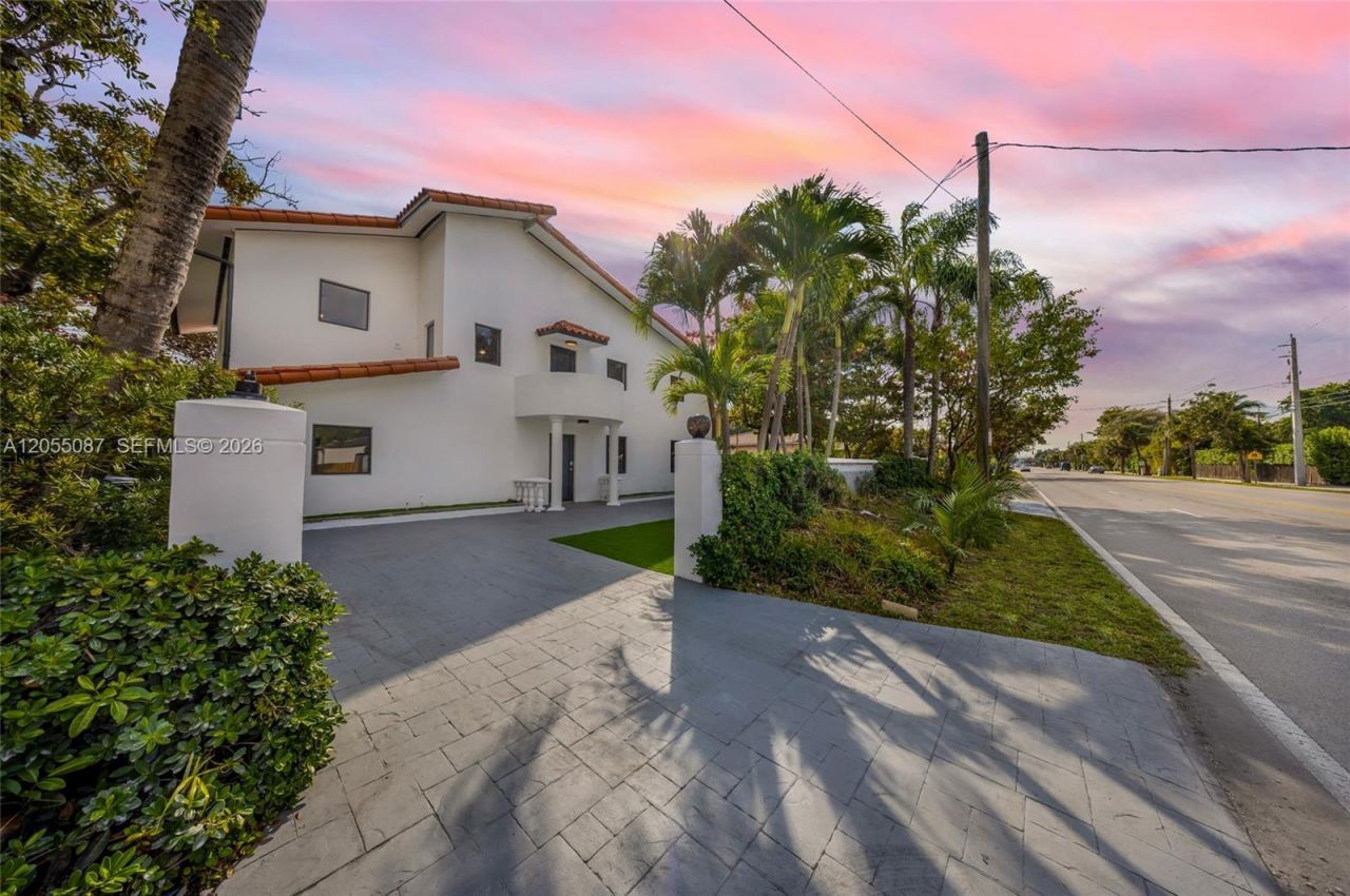 210 NE 107th St , Miami Shores, FL 33161 Photo
