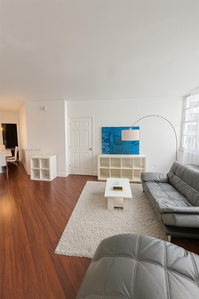 905 Brickell Bay Dr , Unit 1022, Miami, FL 33131 Photo